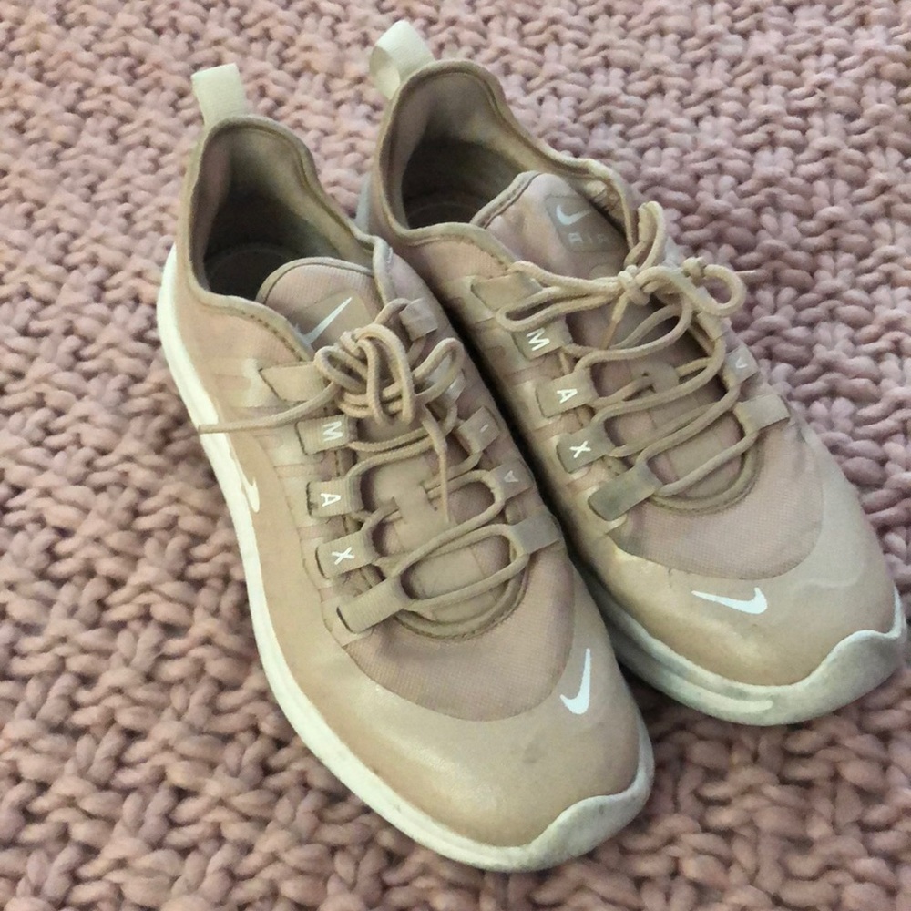 Final price🙏🏻Nike air sneakers